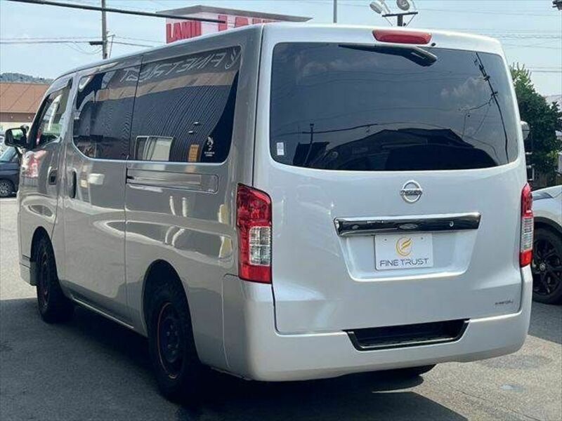 NV350 CARAVAN