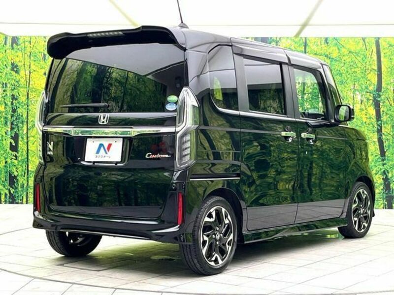 N BOX CUSTOM