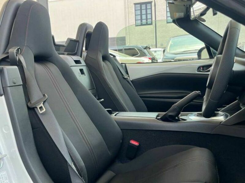 ROADSTER