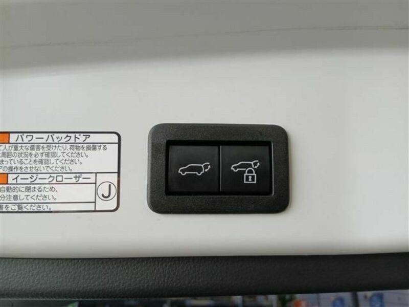 COROLLA CROSS