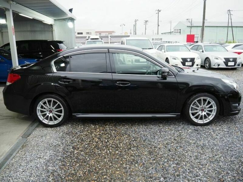 LEGACY B4