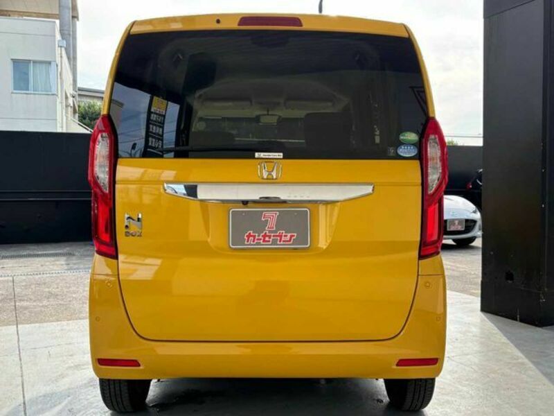 N BOX
