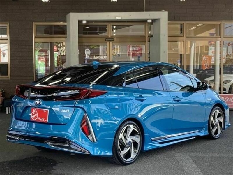 PRIUS PHV