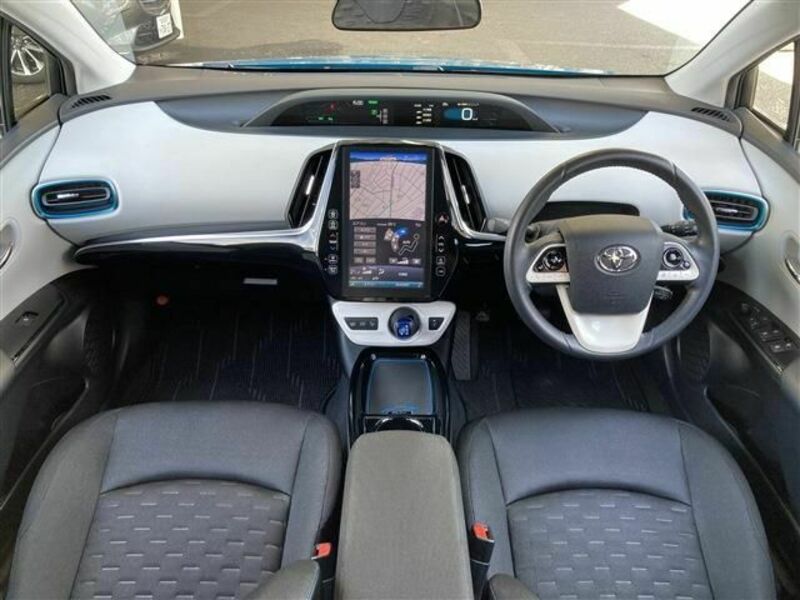 PRIUS PHV