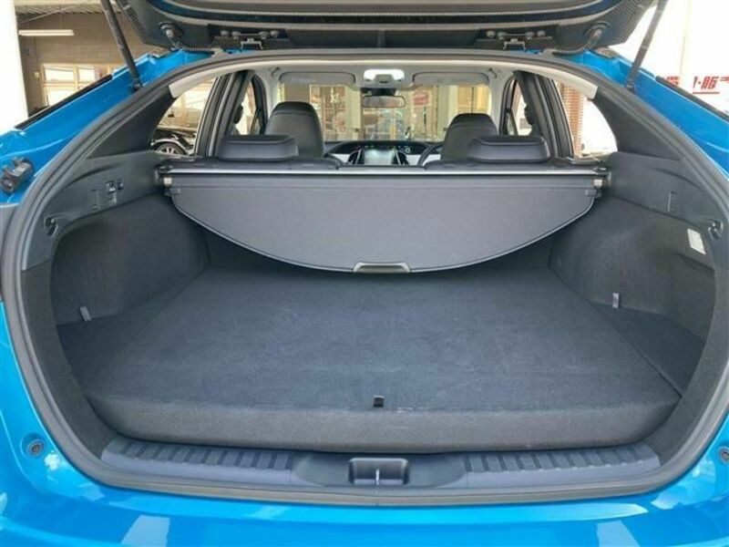 PRIUS PHV