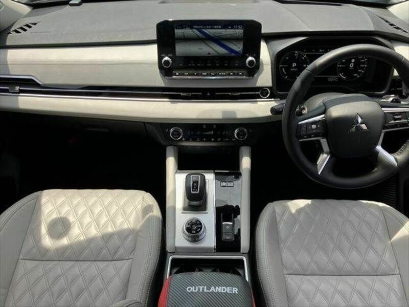 OUTLANDER PHEV