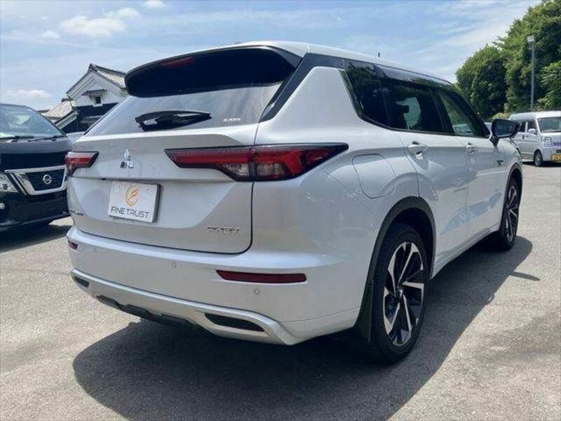 OUTLANDER PHEV