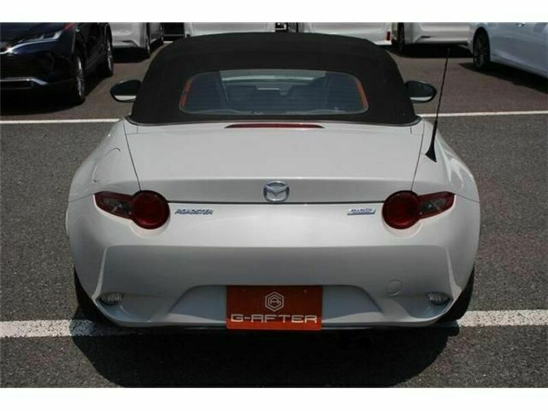 ROADSTER