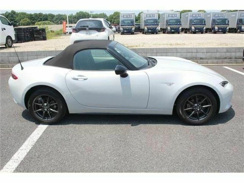 ROADSTER