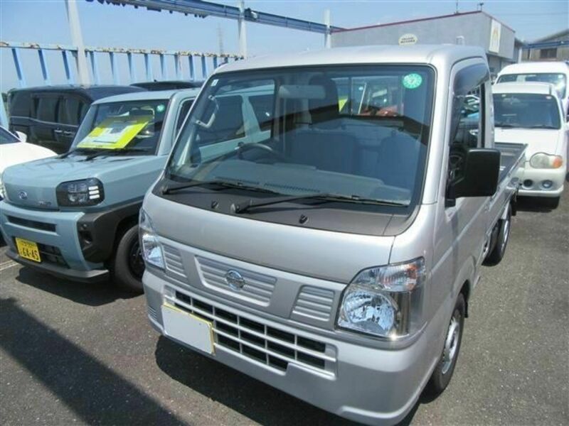 NISSAN NT100 CLIPPER