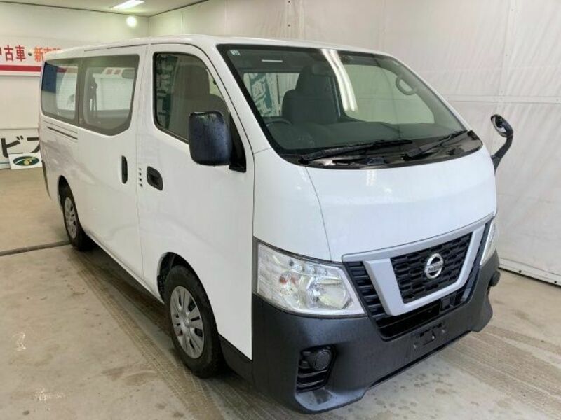 NV350 CARAVAN-0