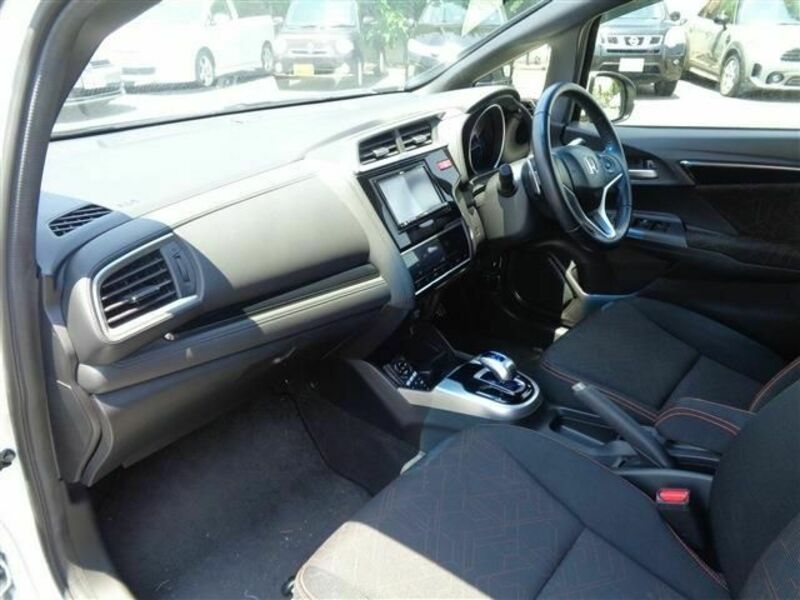 FIT HYBRID
