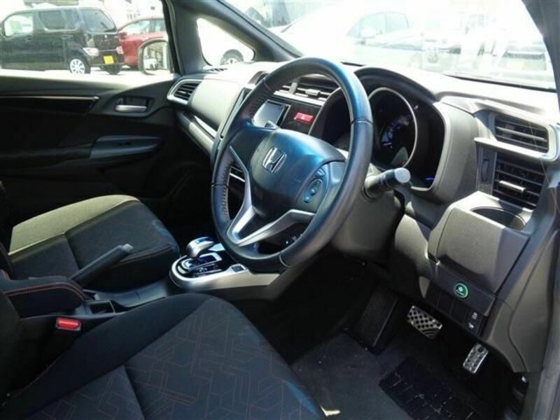 FIT HYBRID