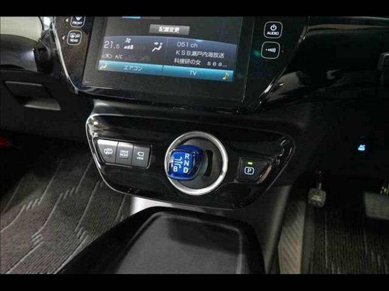 PRIUS PHV