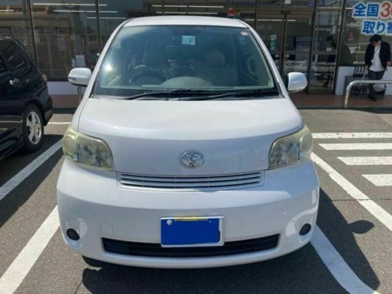 TOYOTA PORTE