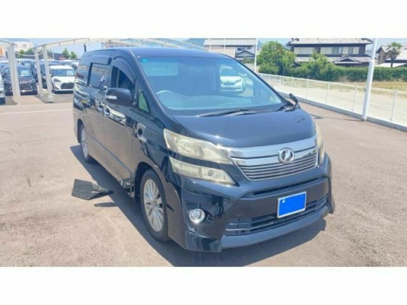 TOYOTA VELLFIRE