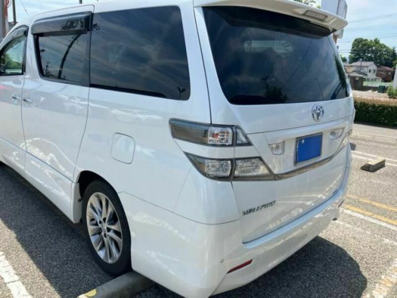 VELLFIRE