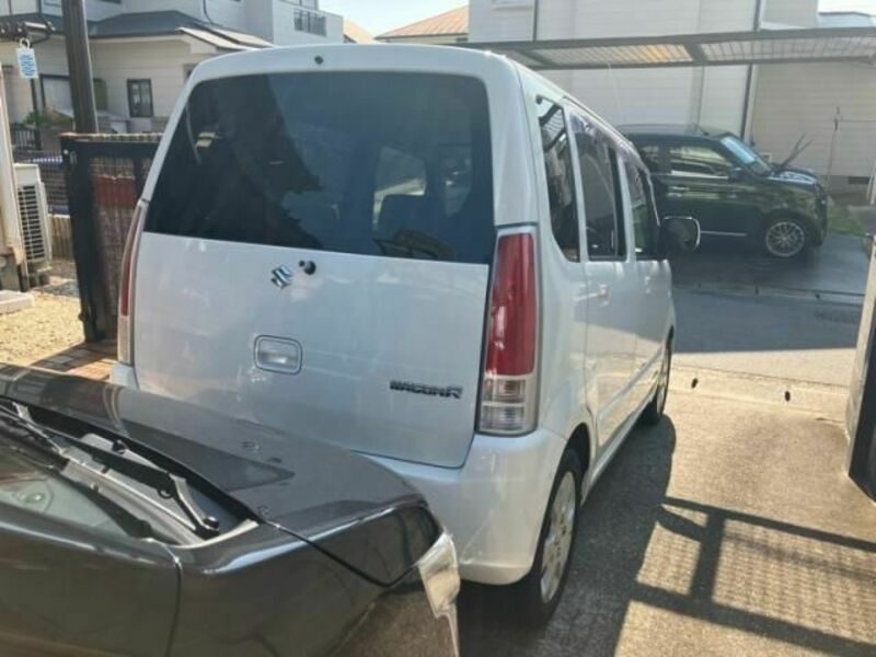 WAGON R