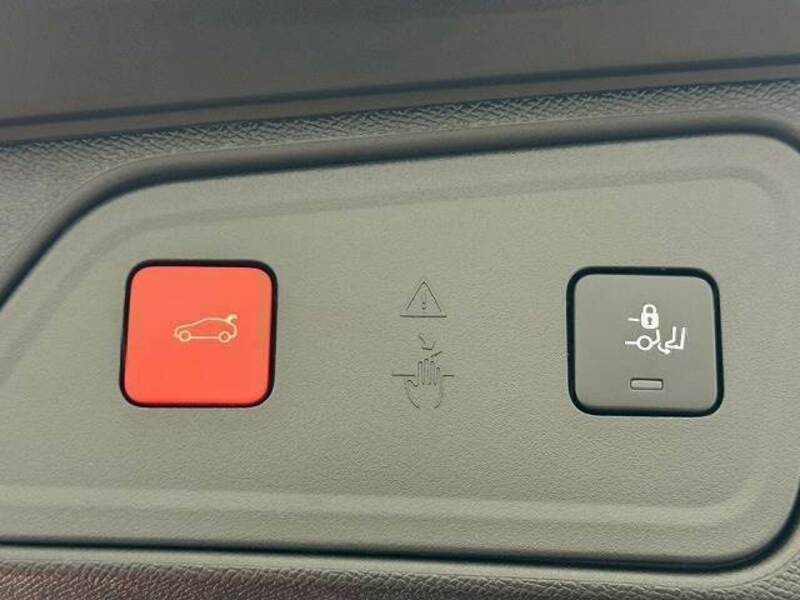 3008