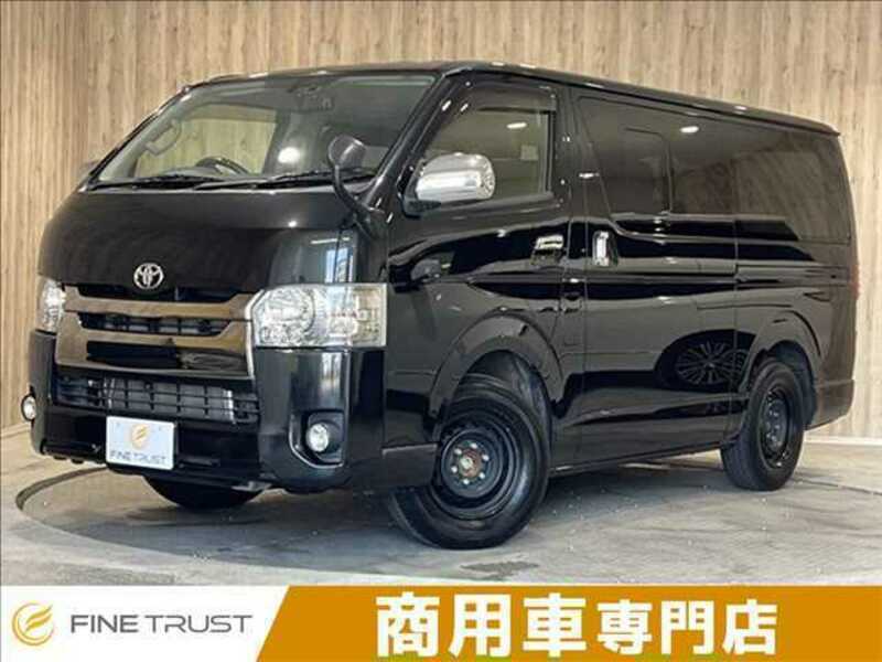 TOYOTA HIACE VAN