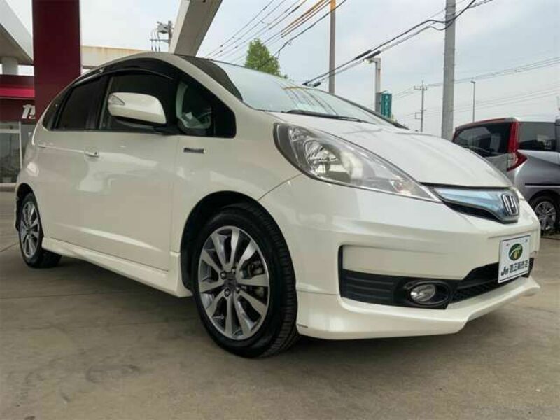 FIT HYBRID