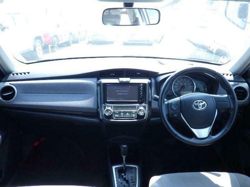 COROLLA AXIO