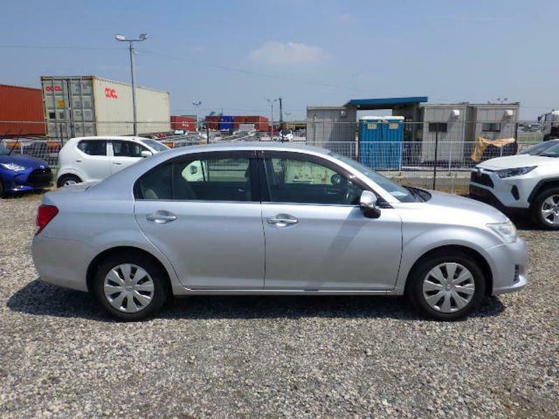 COROLLA AXIO