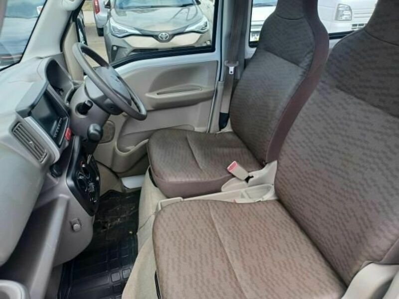 MINICAB VAN