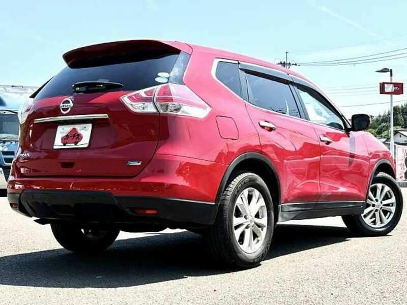 X-TRAIL