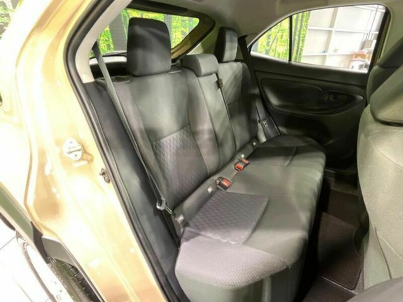 YARIS CROSS