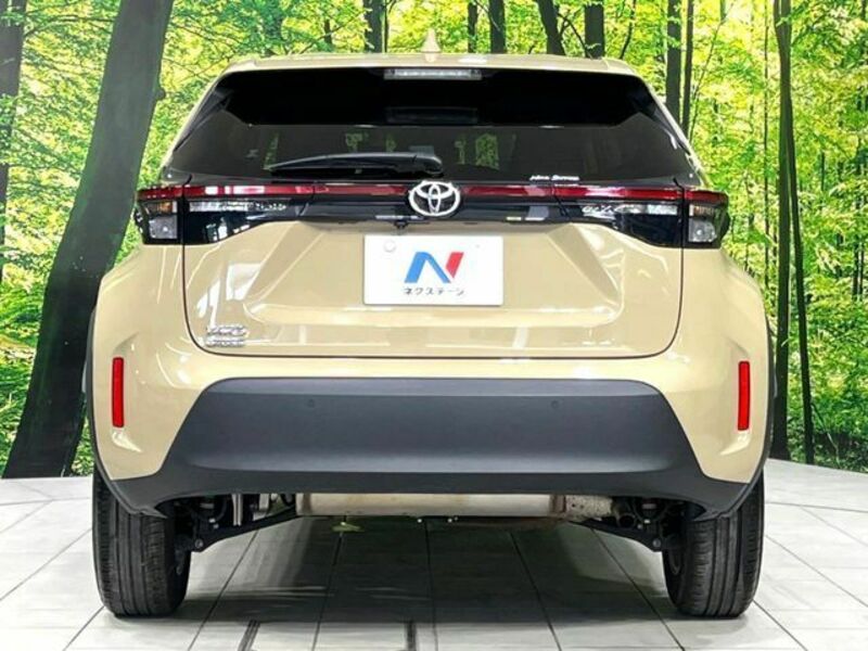 YARIS CROSS