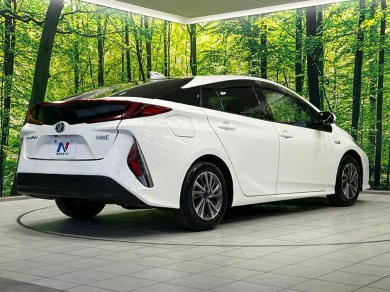 PRIUS PHV
