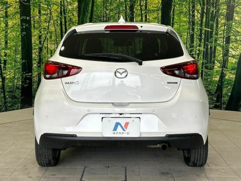 MAZDA2