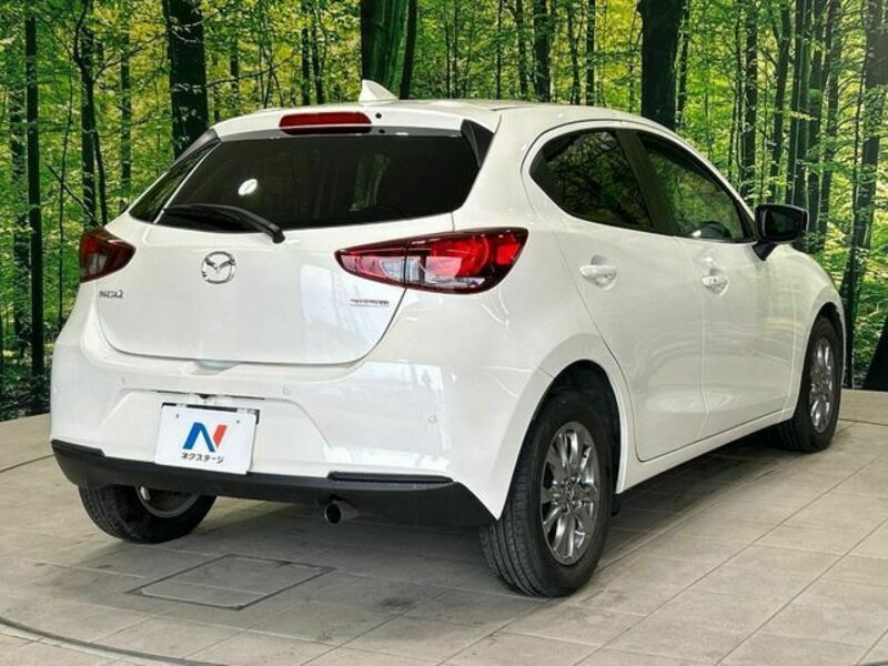 MAZDA2