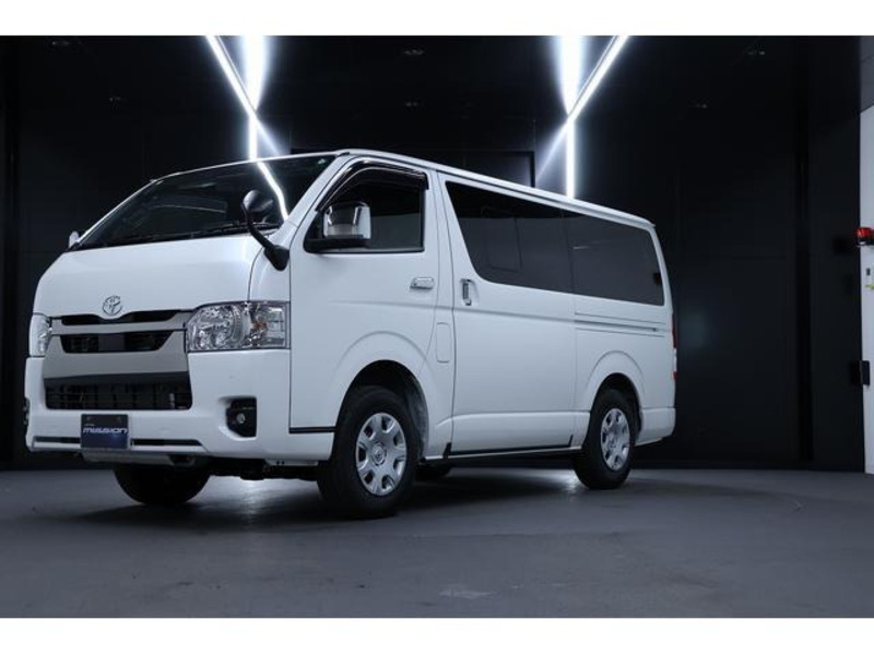 HIACE VAN