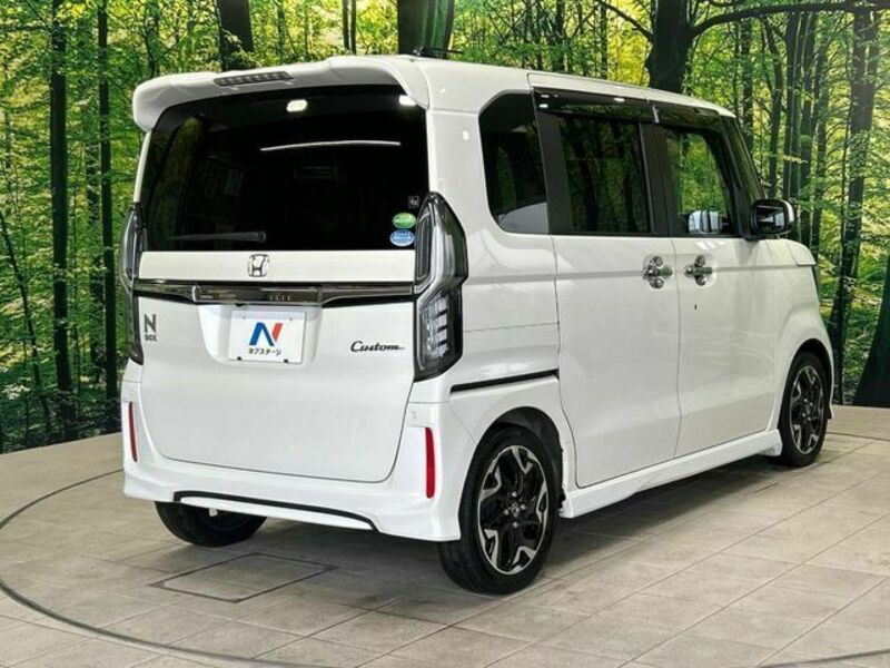 N BOX CUSTOM