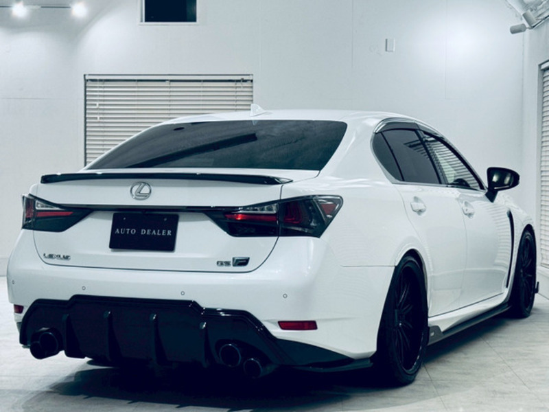 GS F