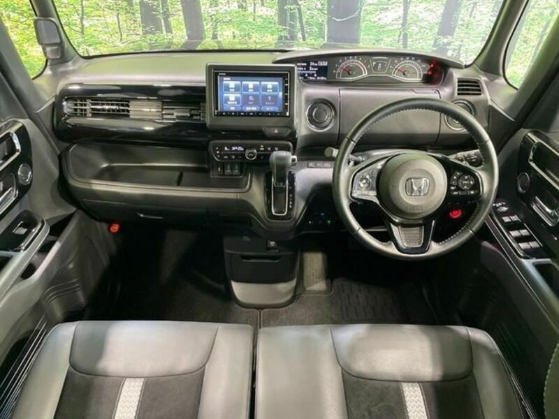 N BOX CUSTOM