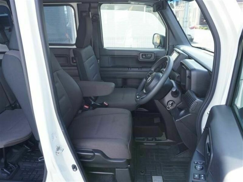 N-VAN