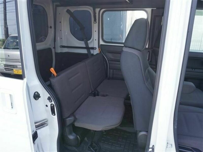 N-VAN