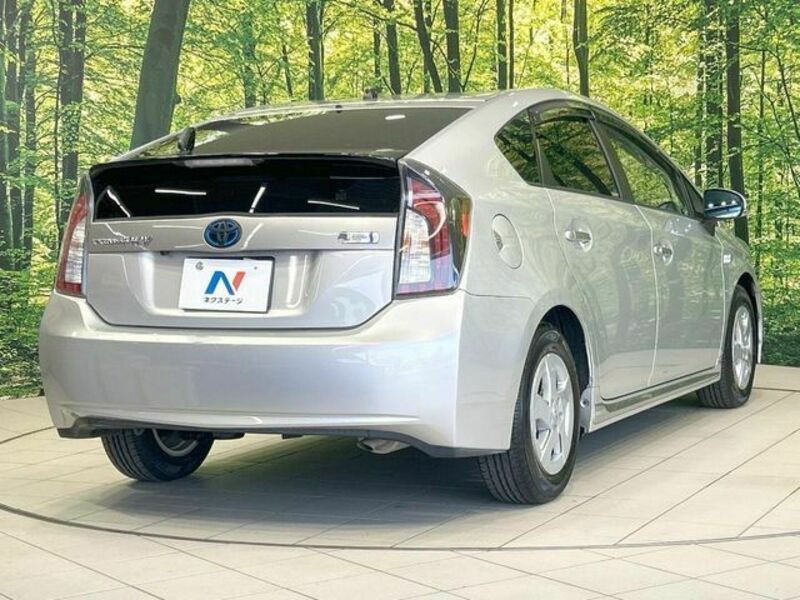 PRIUS PHV
