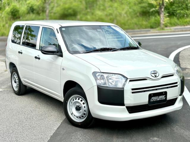 TOYOTA PROBOX VAN