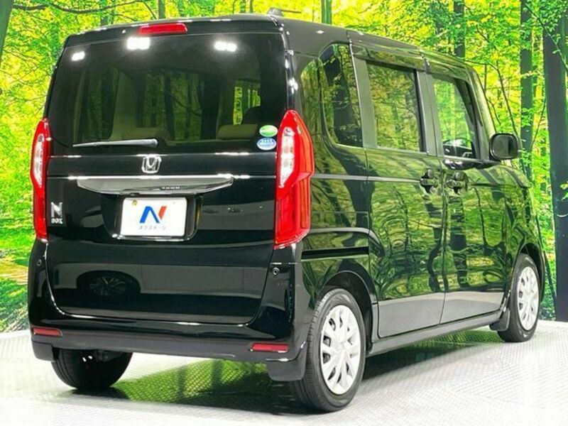 N BOX