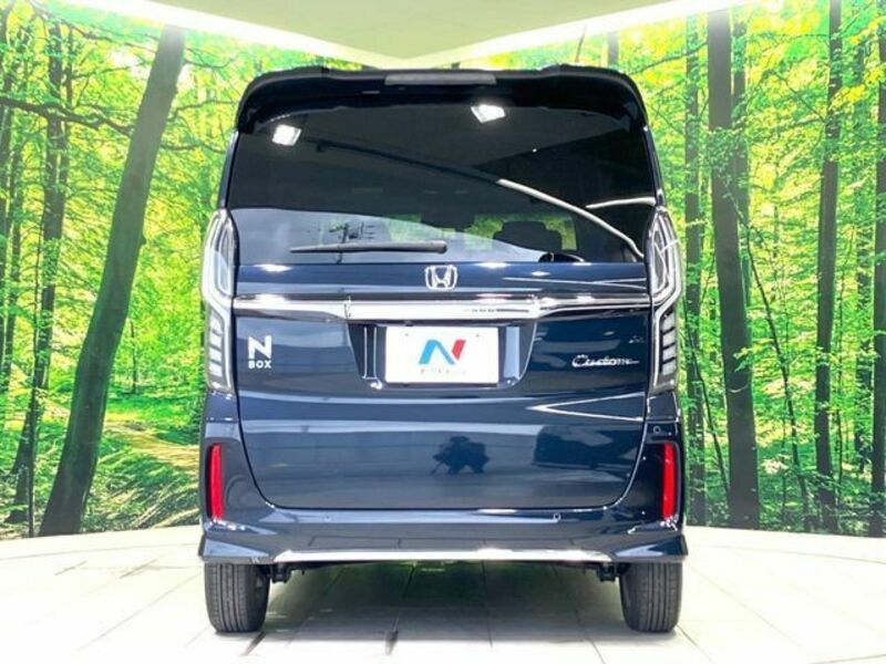 N BOX CUSTOM