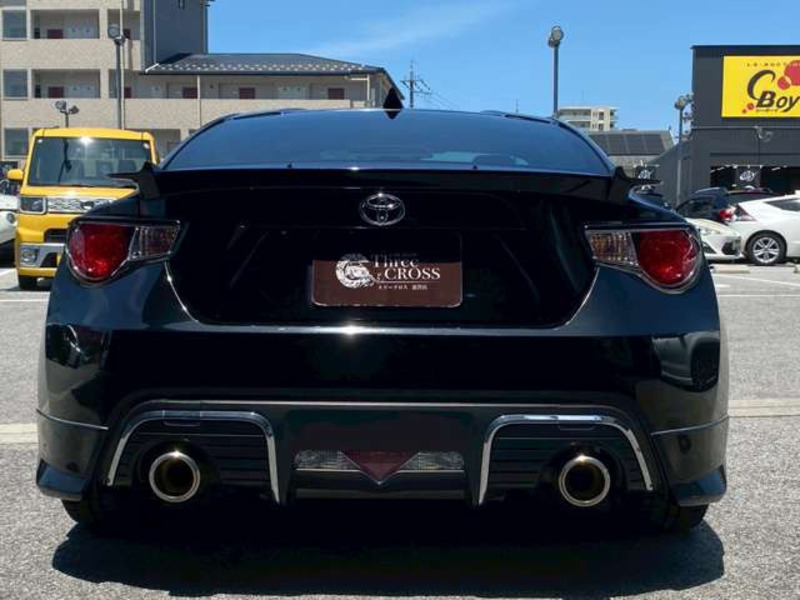 86