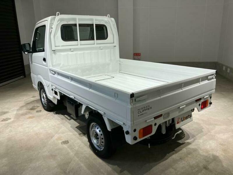 CLIPPER TRUCK