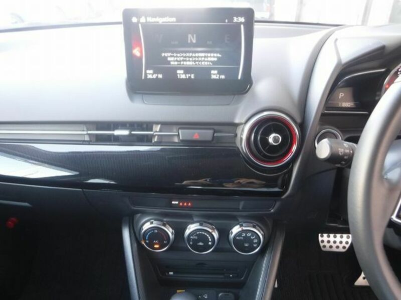 MAZDA2