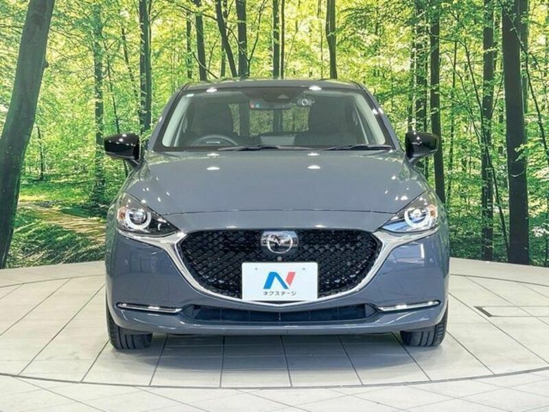 MAZDA2
