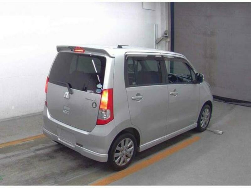 WAGON R
