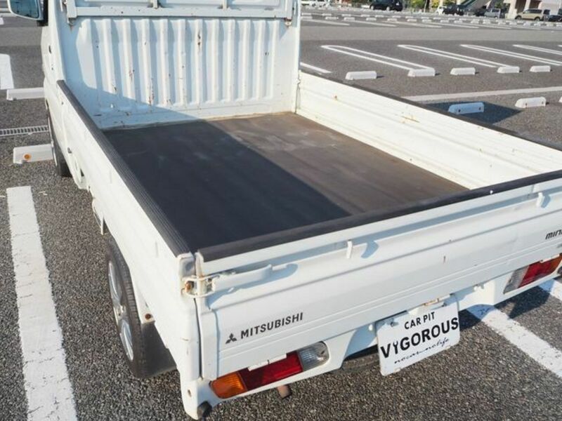MINICAB TRUCK